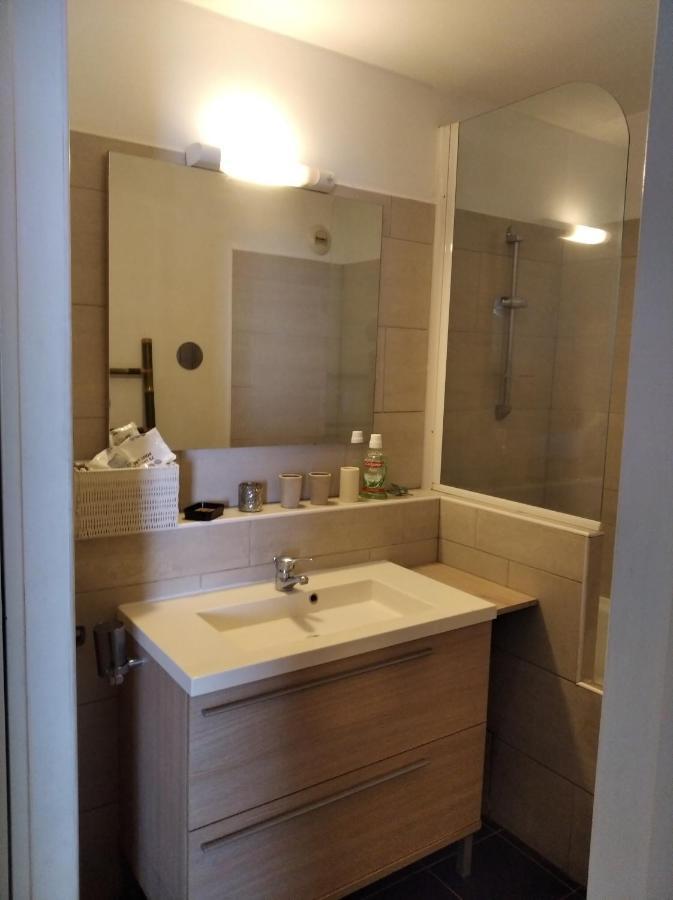 Bel Appartement Avec Terrasse Proche Des Plages Сен-Жиль-ле-Бэн Экстерьер фото