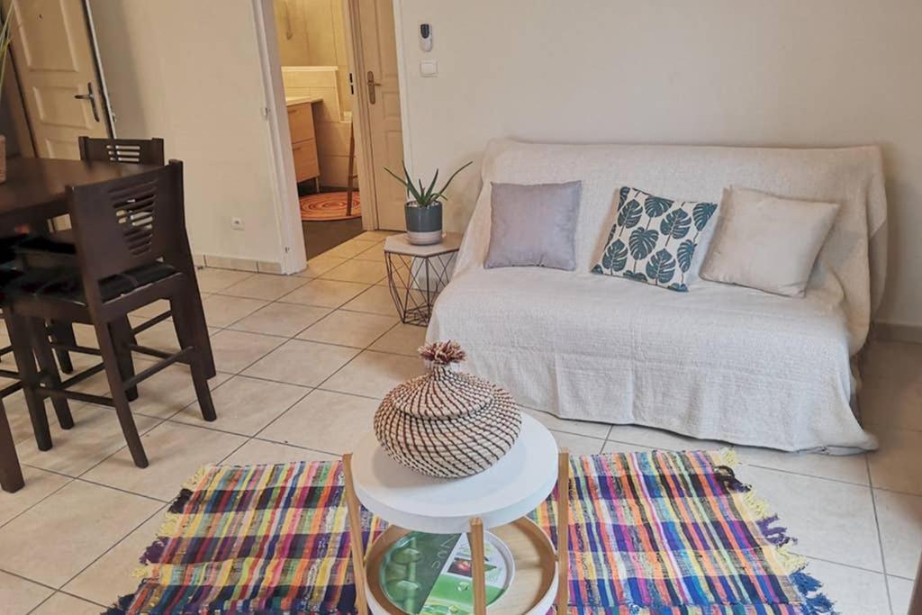 Bel Appartement Avec Terrasse Proche Des Plages Сен-Жиль-ле-Бэн Экстерьер фото
